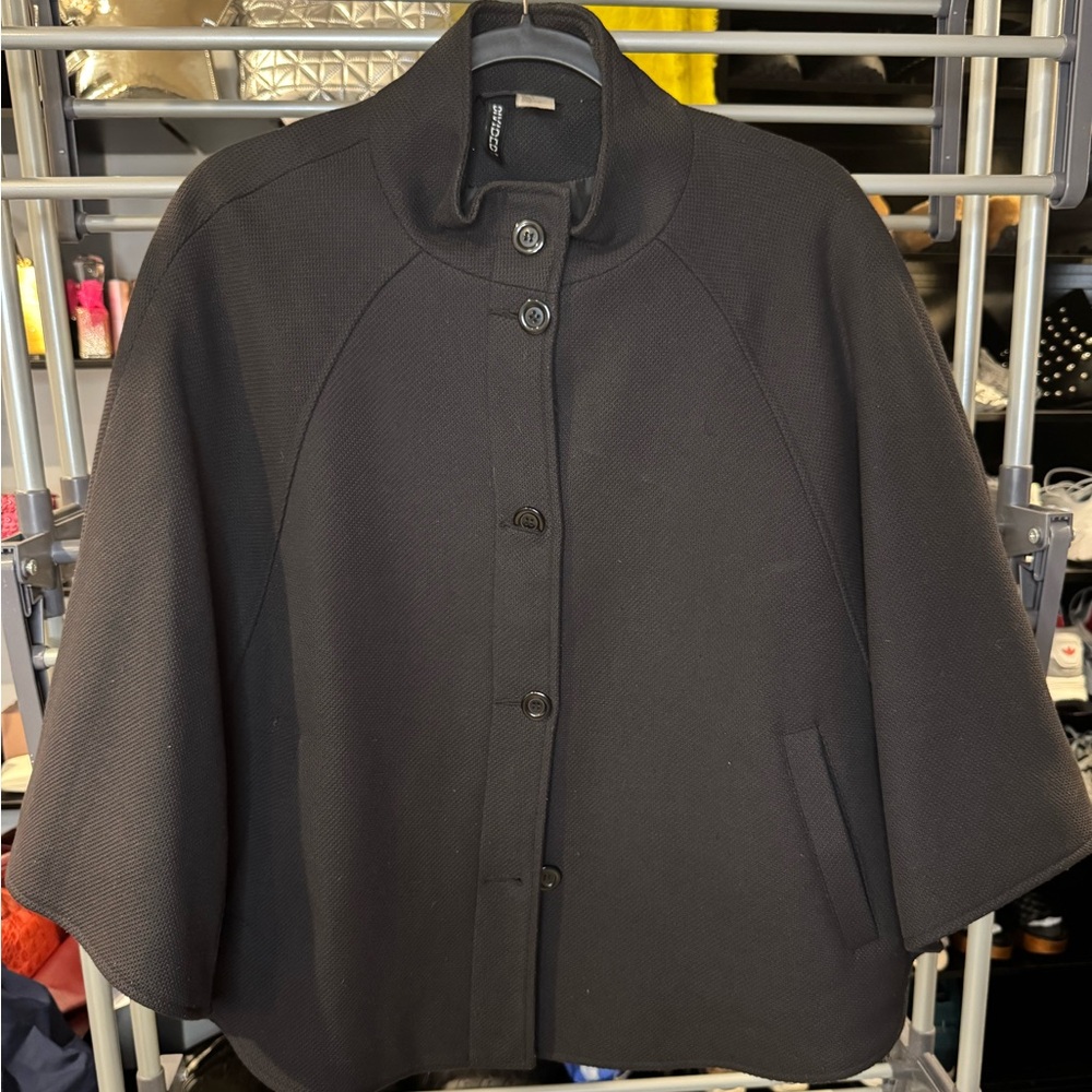 H&M Women’s Black Cape